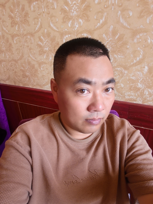 擦亮眼睛向前看的第二张照片--父母相亲团