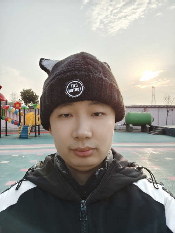 王连杰的第一张照片--父母相亲团