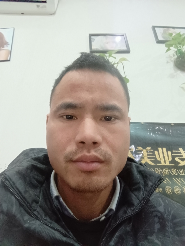 liuliyong的第一张照片--父母相亲团