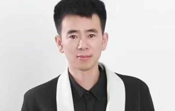 今晚不熬夜的第一张照片--父母相亲团