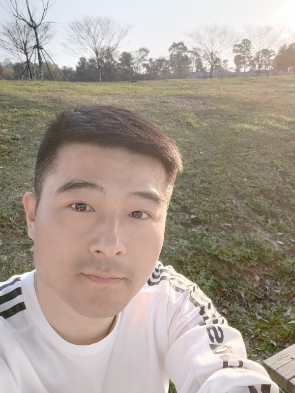 一凡的第一张照片--父母相亲团