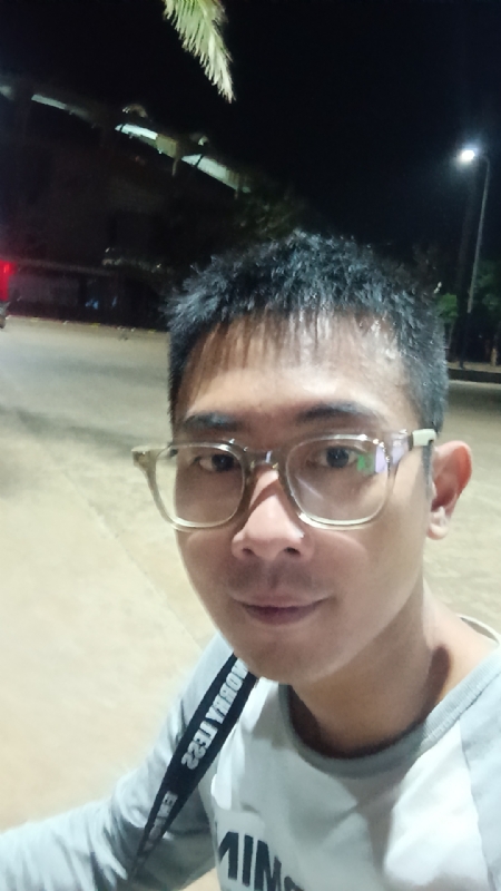 龙龙的第一张照片--父母相亲团