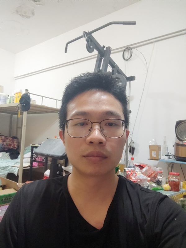 亮仔的第二张照片--父母相亲团