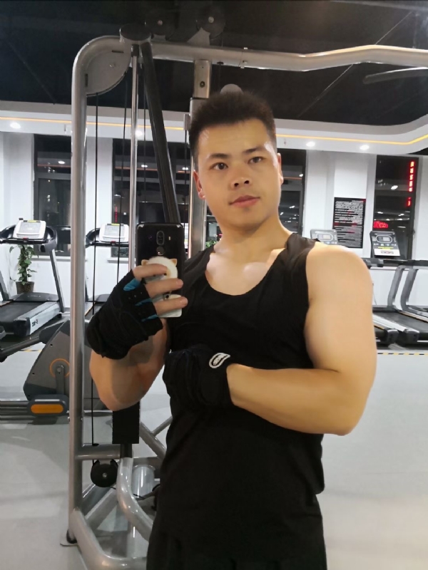 范迪塞尔的第二张照片--父母相亲团