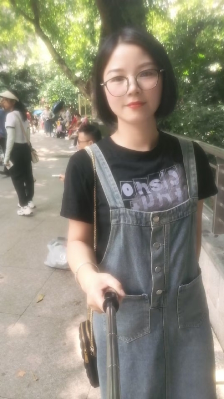 如燕的第二张照片--父母相亲团