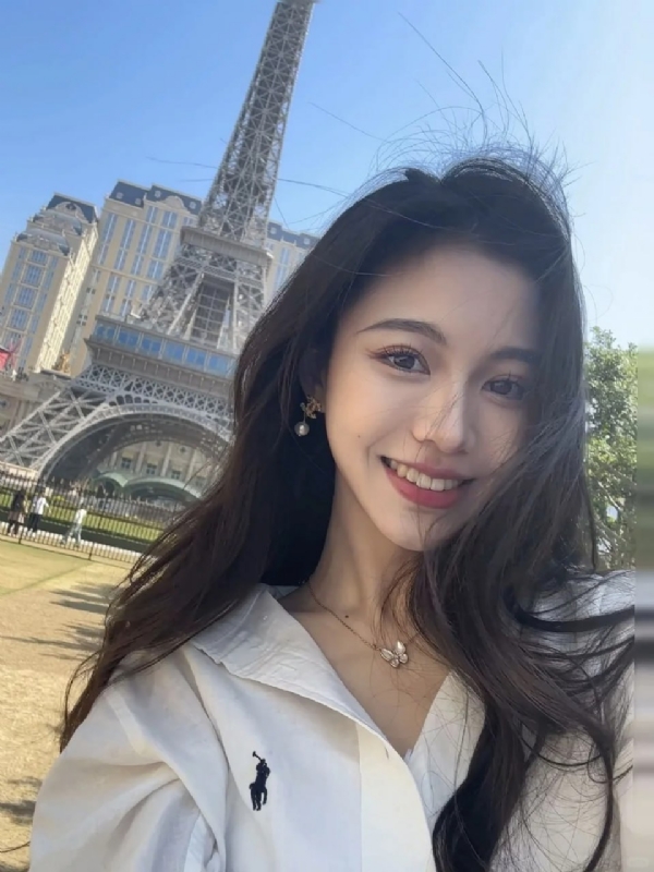 Anna的第一张照片--父母相亲团