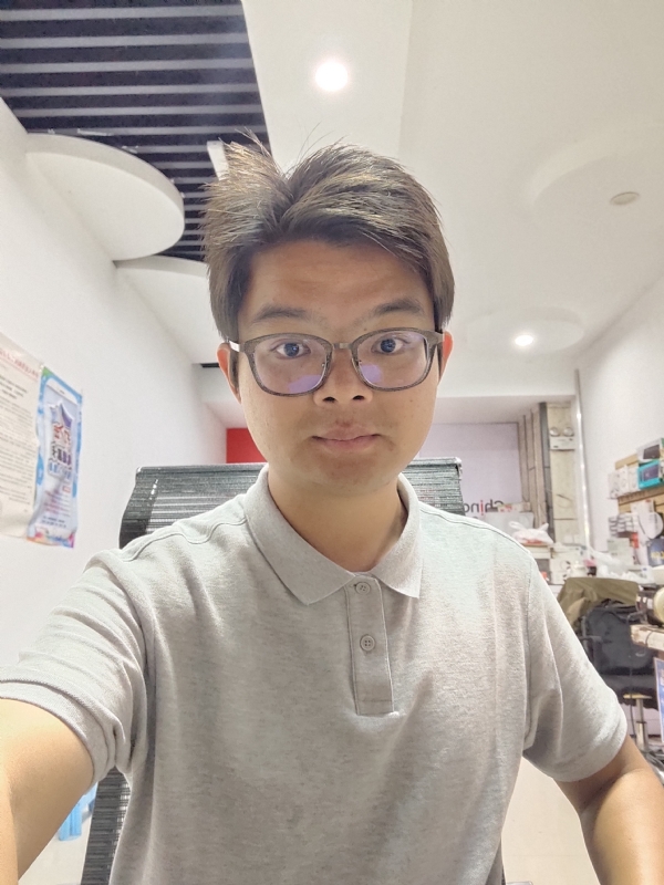 华兴通讯的第一张照片--父母相亲团