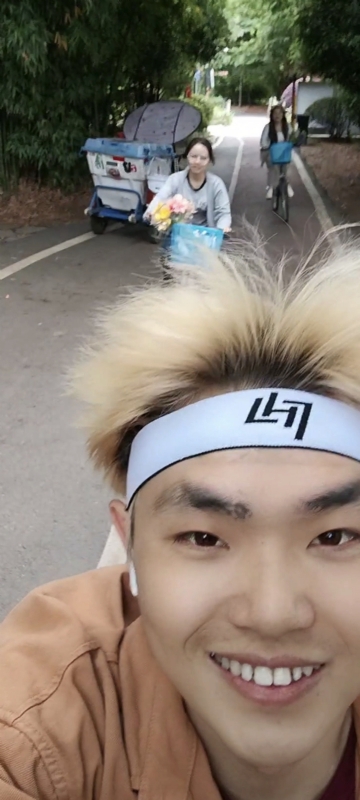 求安稳的第一张照片--父母相亲团