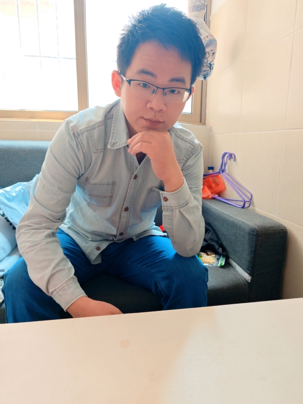 红尘一粟的第一张照片--父母相亲团