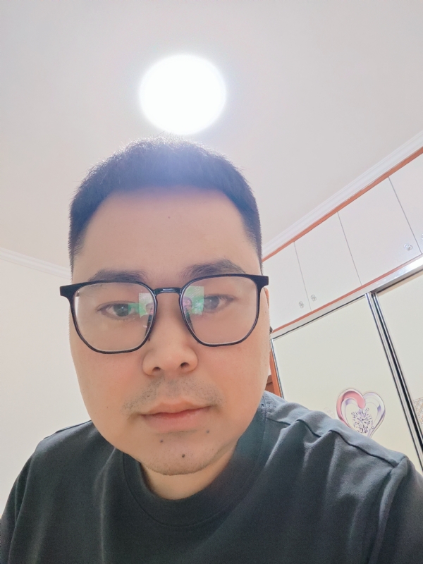 路飞的第一张照片--父母相亲团