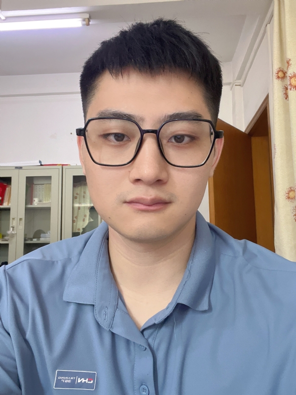 弗昂方的第一张照片--父母相亲团