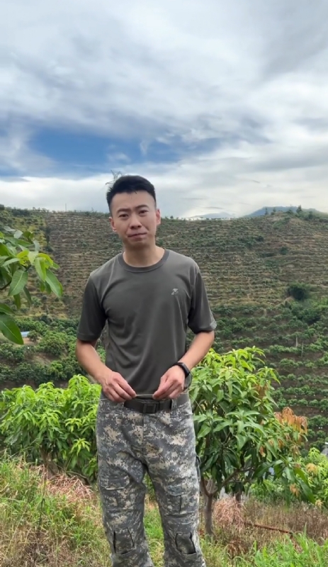 李先生的第一张照片--父母相亲团