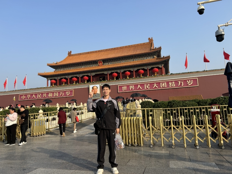 陈则宇的第二张照片--父母相亲团