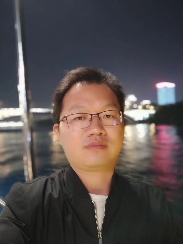 祝你平安的第一张照片--父母相亲团