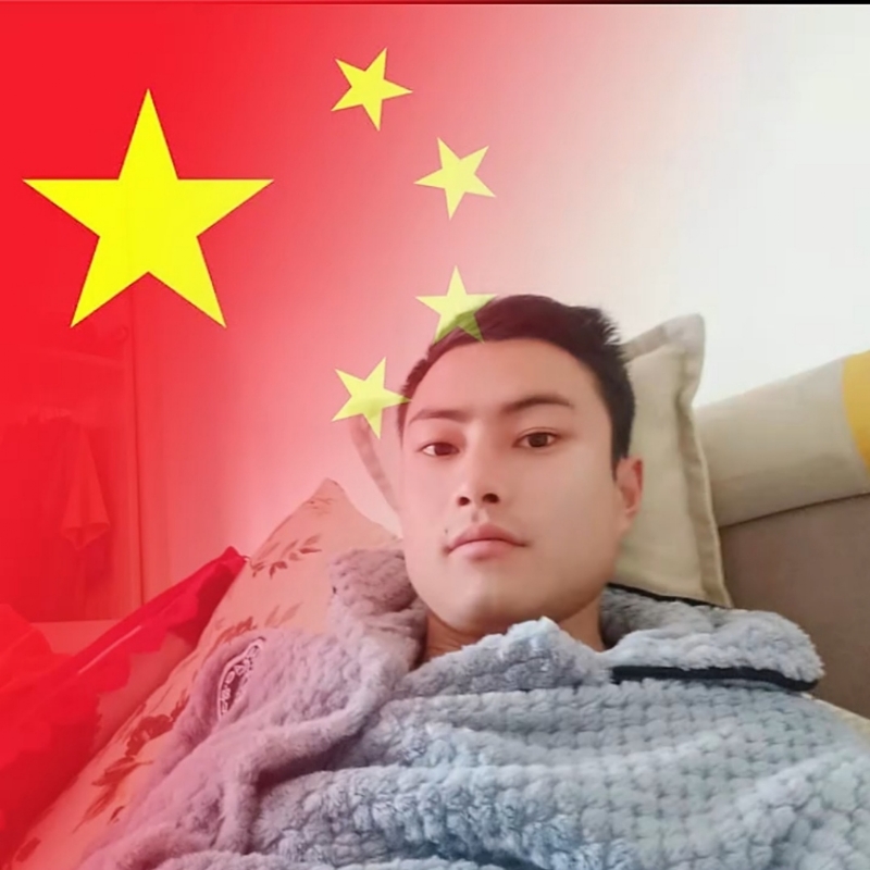 li的第二张照片--父母相亲团