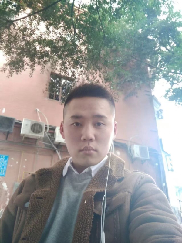 想了很久的男人的第一张照片--父母相亲团